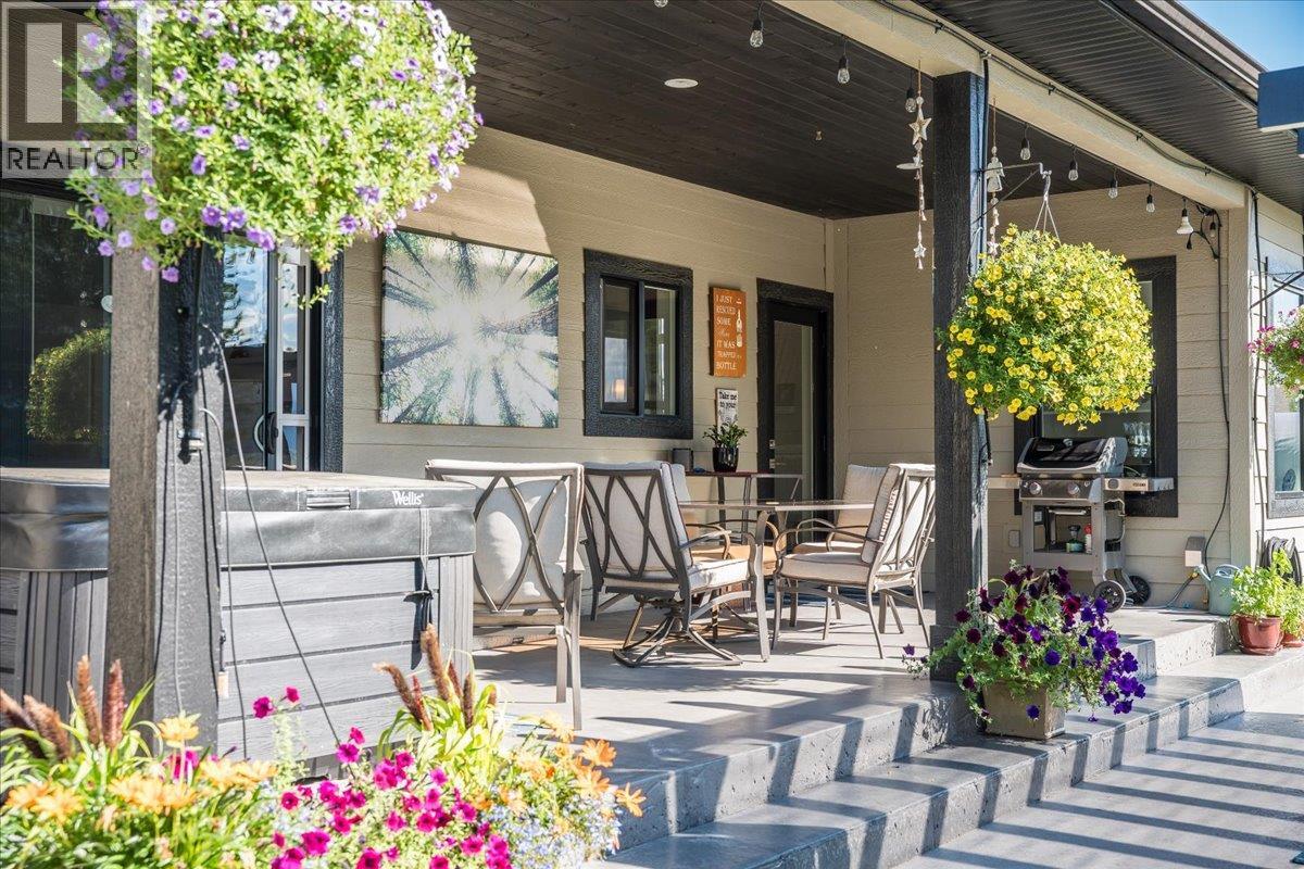 1606 TOWER RIDGE Road, Castlegar