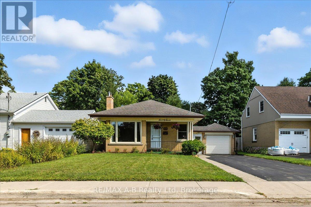 Photo 1 of 77 Earl Street, Stratford ON