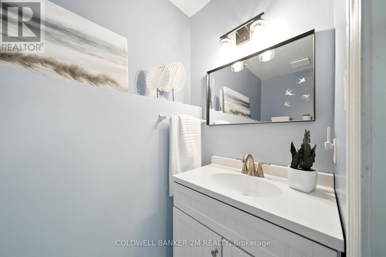 Photo 11 of 36 2800 Courtice Road, Clarington ON
