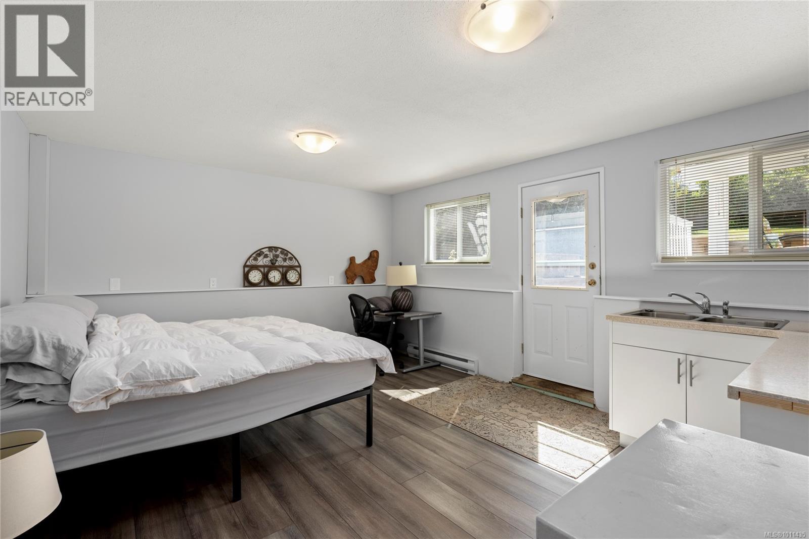 Photo 45 of 6255 Sechelt Dr, Nanaimo BC