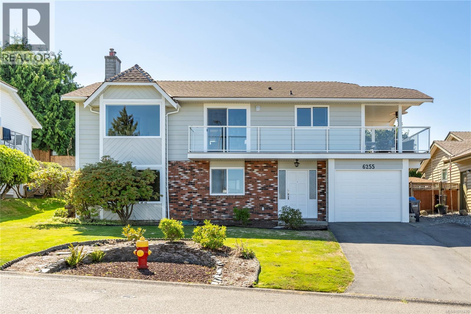 Photo 1 of 6255 Sechelt Dr, Nanaimo BC
