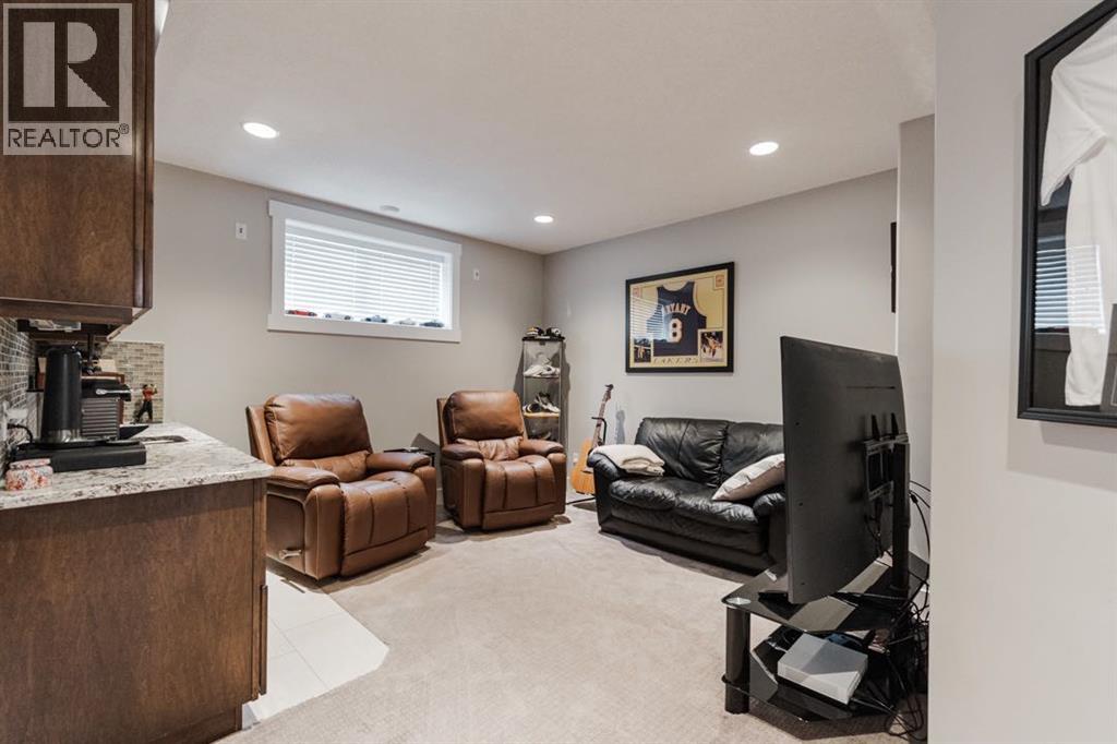 Photo 38 of 209 Pintail Place, Fort Mcmurray AB