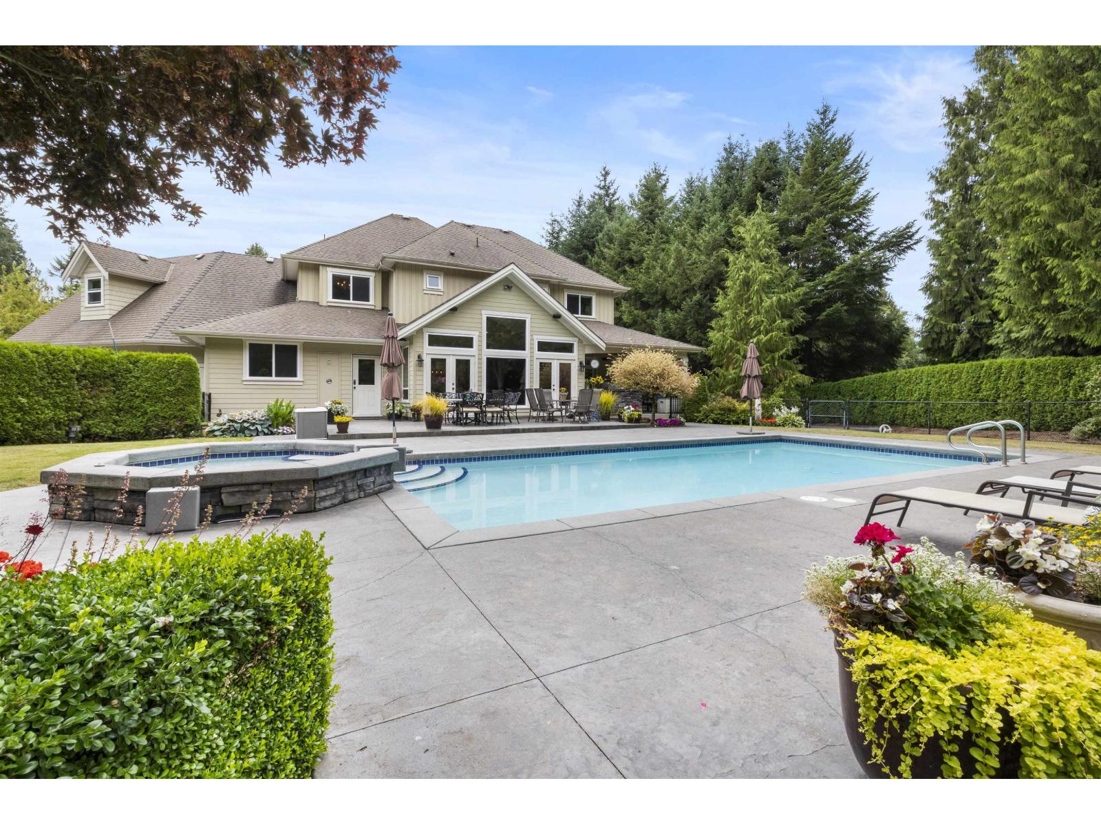 Photo 9 of 21949 6 Avenue, Langley BC