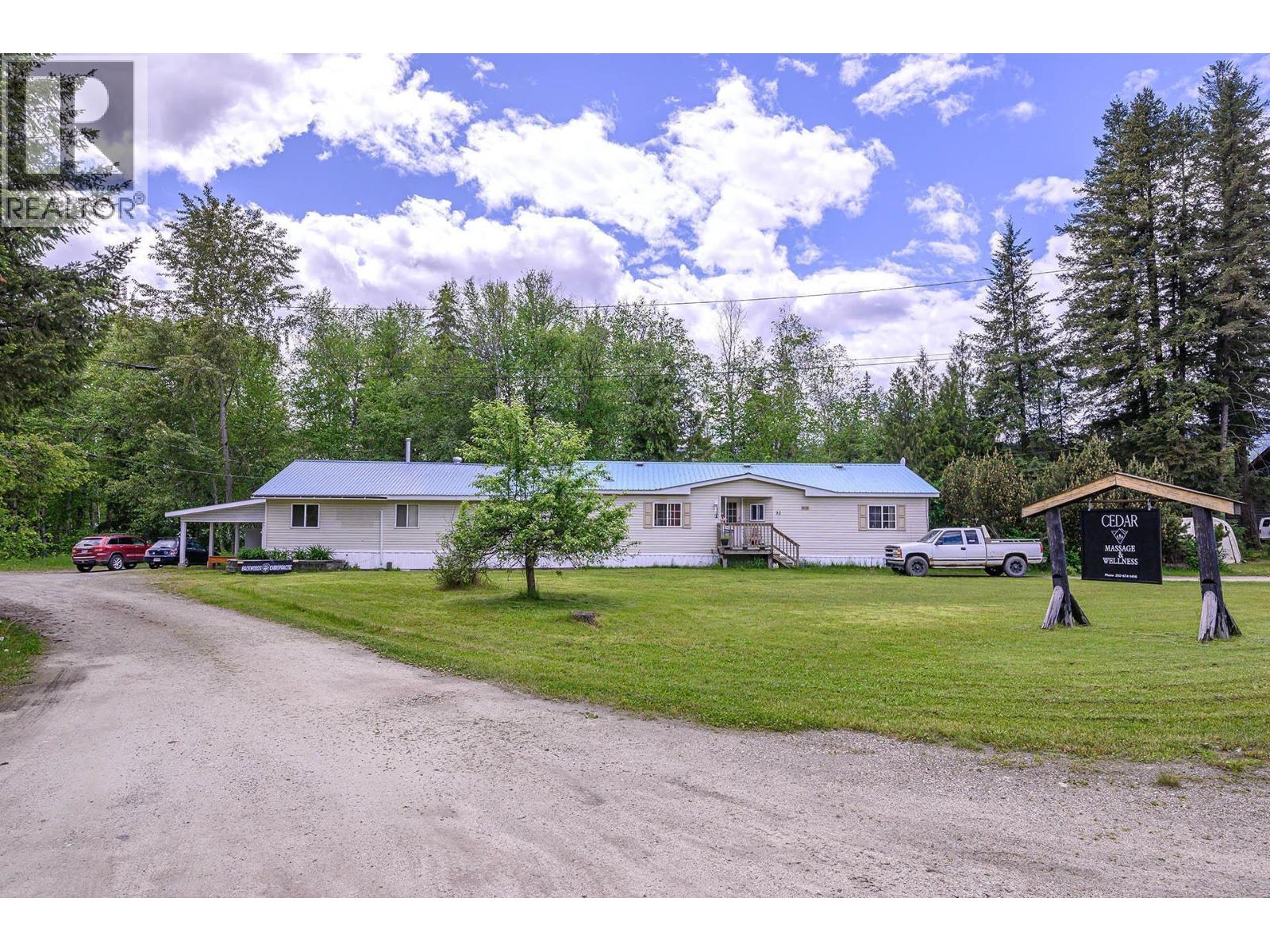 32 OLD N THOMPSON  E HIGHWAY - 13