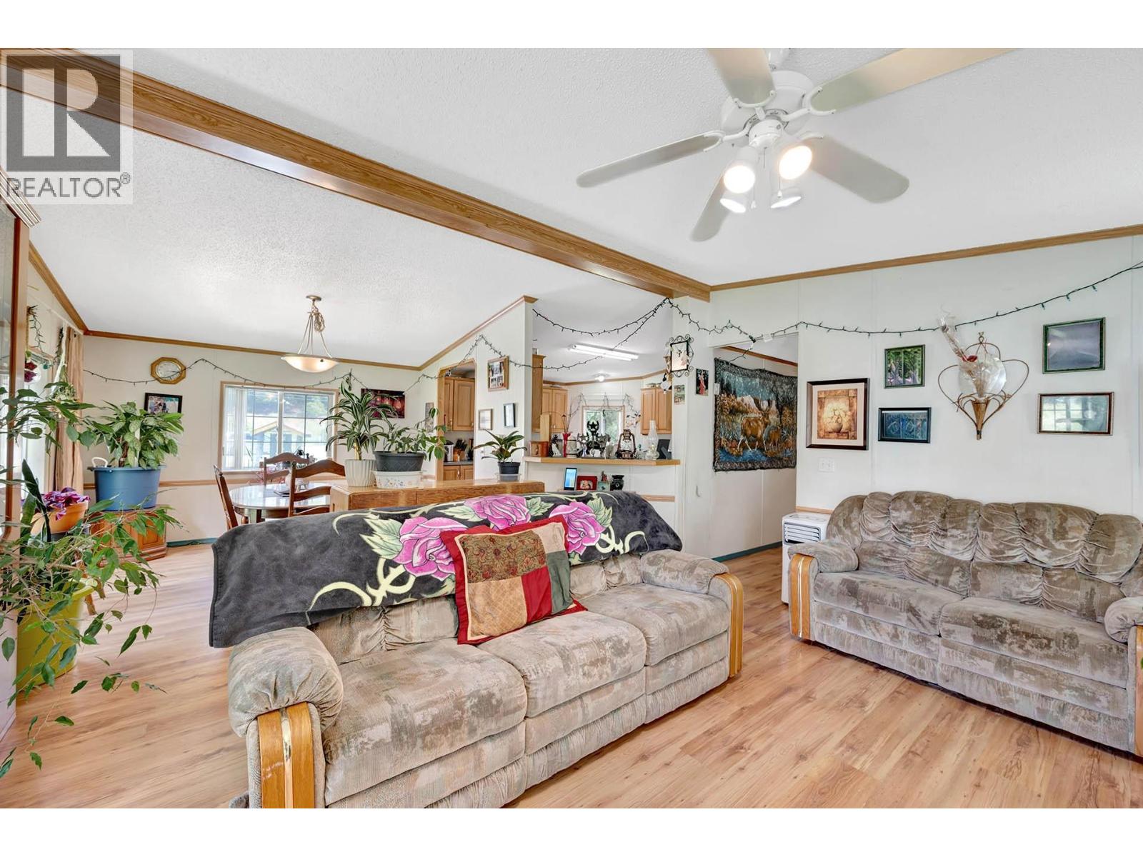 32 OLD N THOMPSON  E HIGHWAY - 24