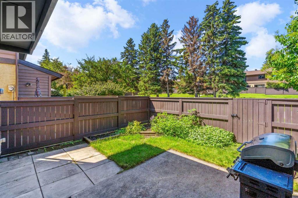 Single Family House for Sale in   Oakmoor Drive SW Palliser Calgary 