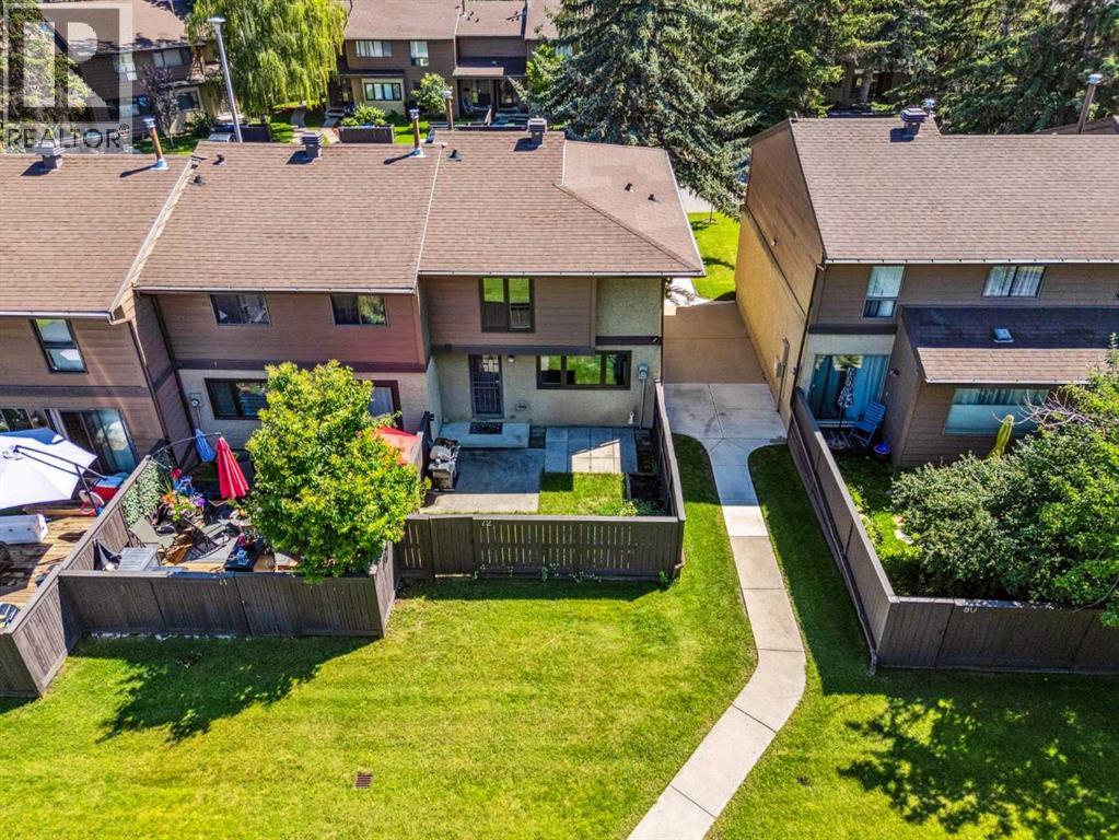 72, 2300 Oakmoor Drive SW, Calgary, Alberta