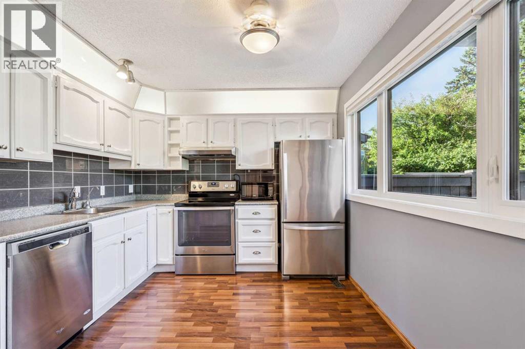 Single Family House for Sale in   Oakmoor Drive SW Palliser Calgary 