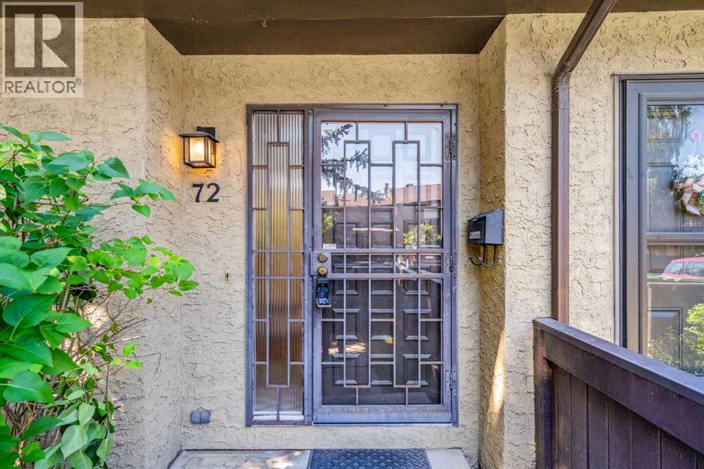 Single Family House for Sale in   Oakmoor Drive SW Palliser Calgary 