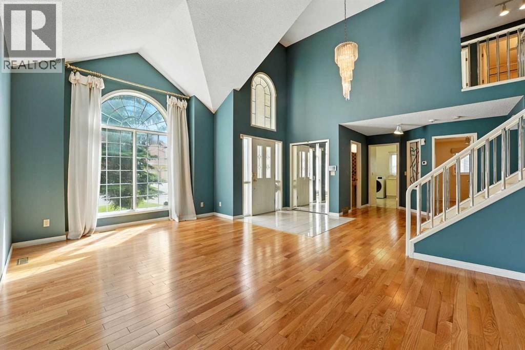 Single Family House for Sale in  Varsity Ridge Terrace NW Varsity Calgary 