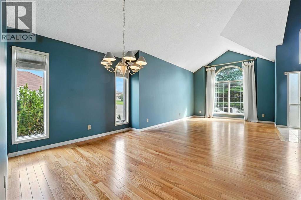 Single Family House for Sale in  Varsity Ridge Terrace NW Varsity Calgary 