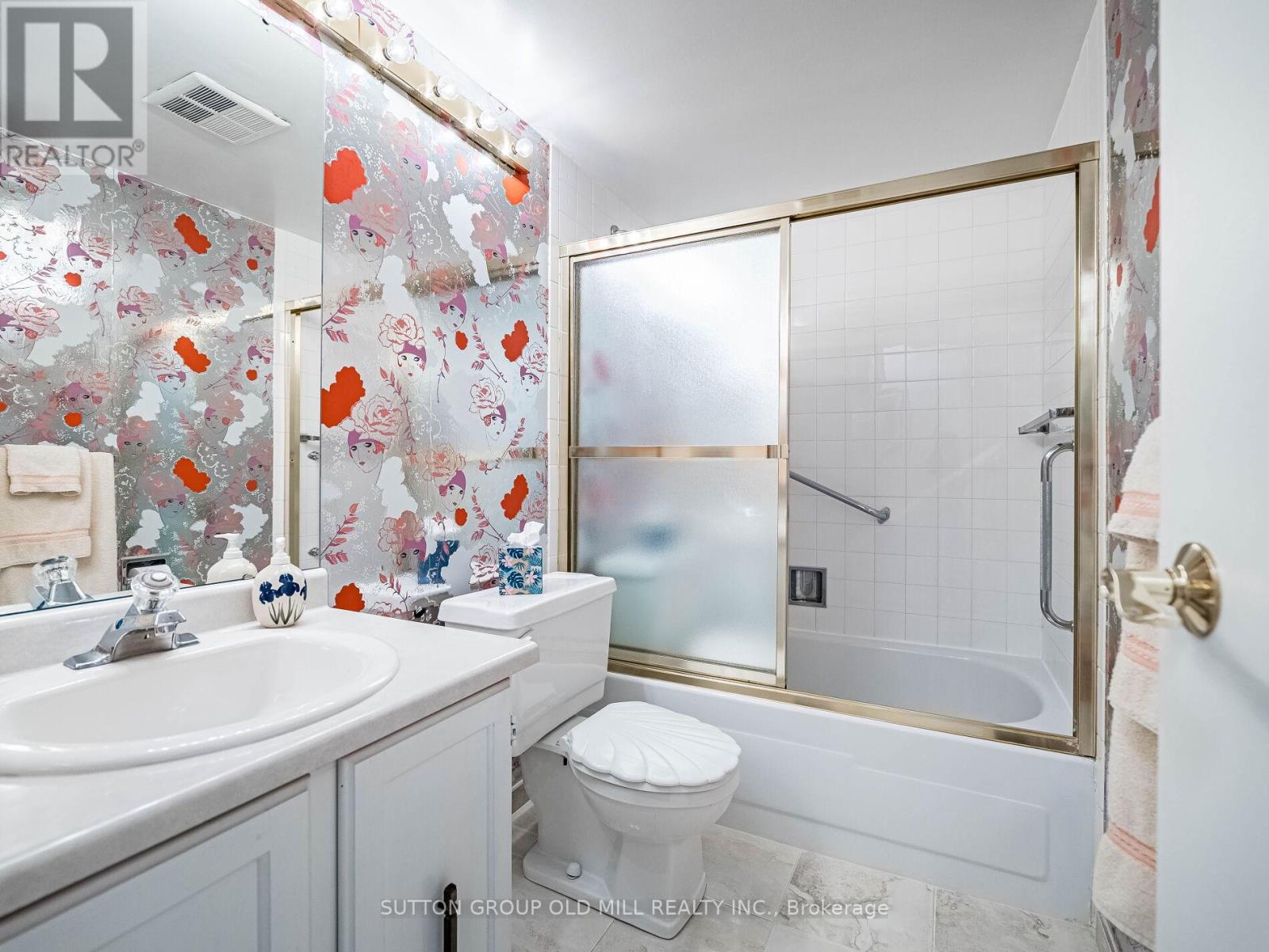 Photo 8 of G 14 288 Mill Road, Toronto ON