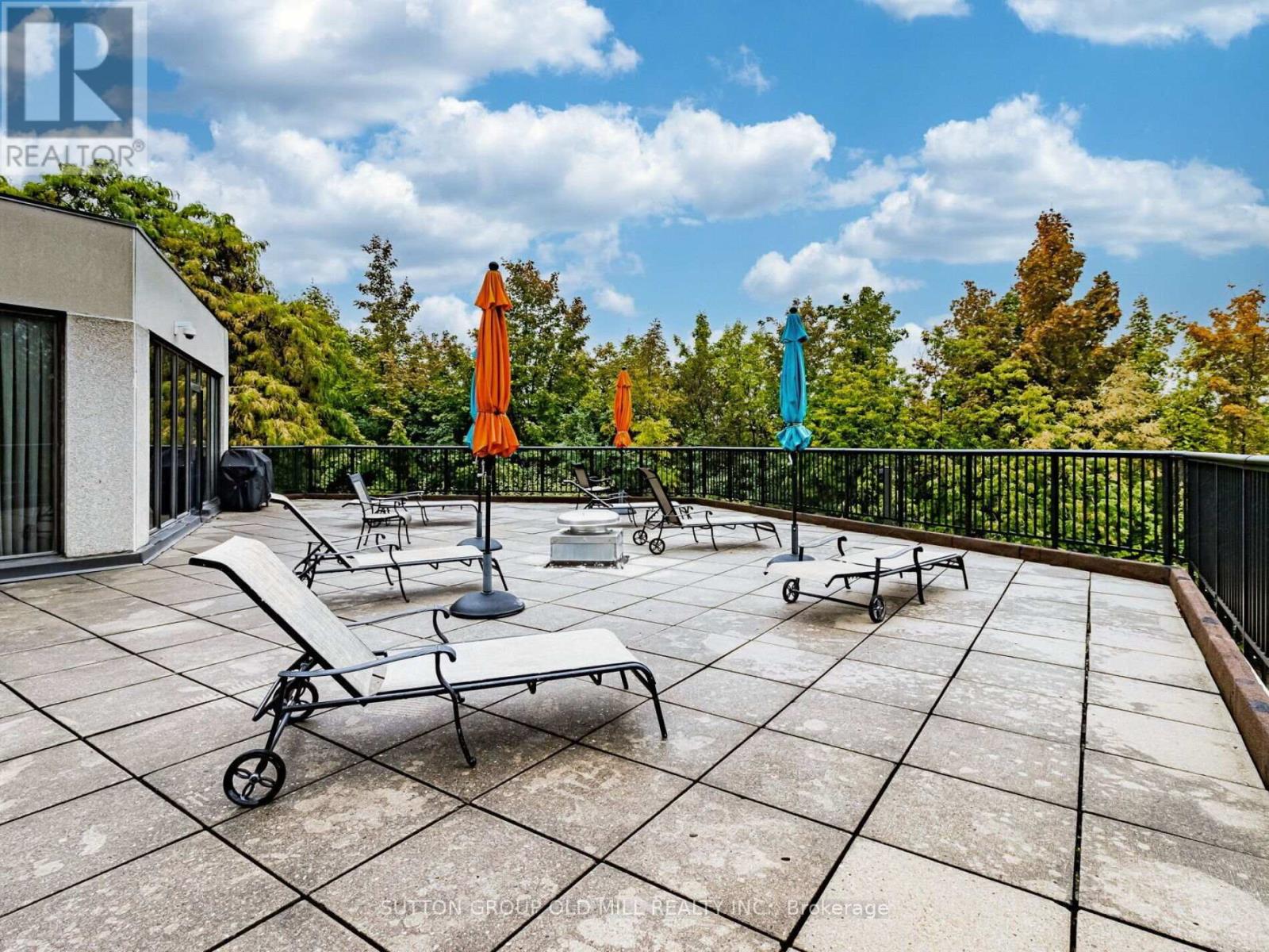 Photo 4 of G 14 288 Mill Road, Toronto ON