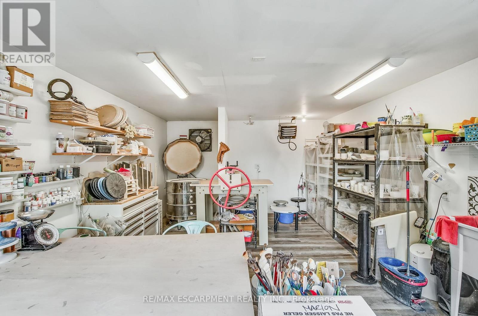 Photo 35 of 2217 Ghent Avenue, Burlington ON