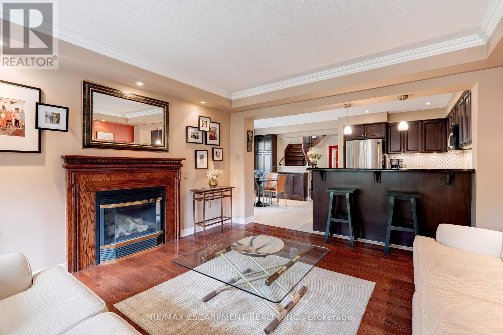 Photo 11 of 40 2511 Boros Road, Burlington ON