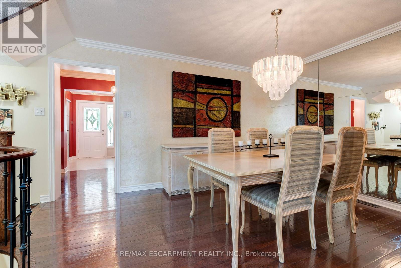 Photo 13 of 40 2511 Boros Road, Burlington ON