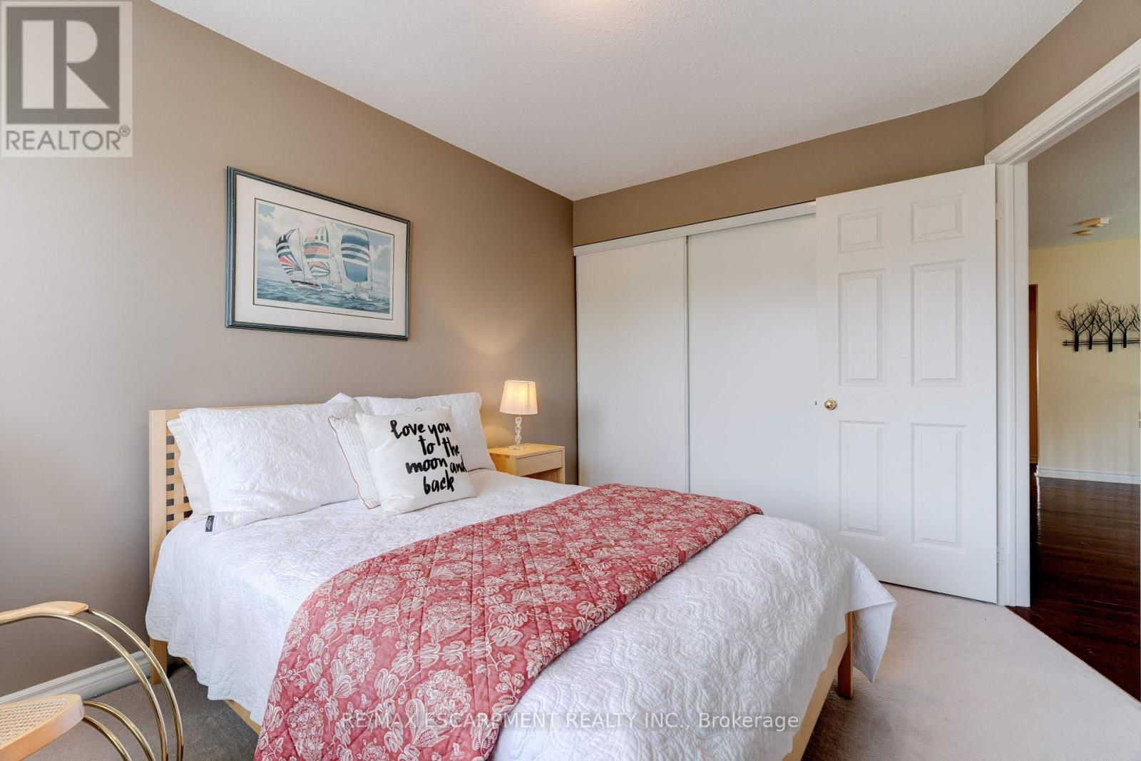 Photo 29 of 40 2511 Boros Road, Burlington ON