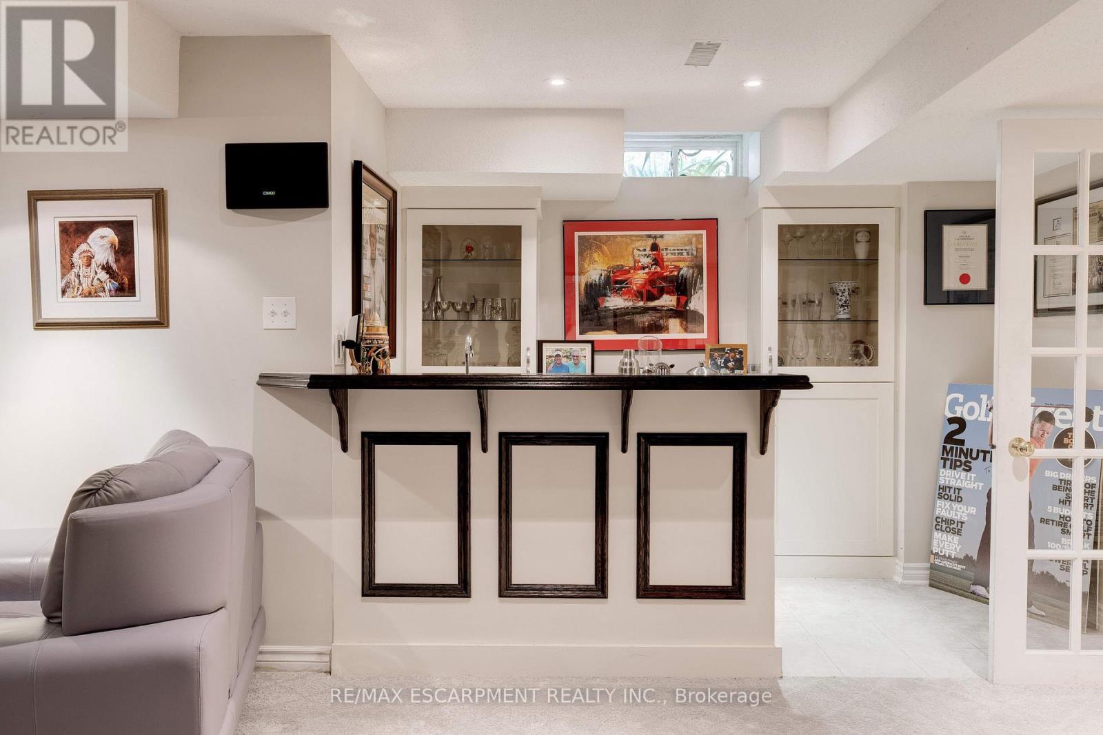 Photo 39 of 40 2511 Boros Road, Burlington ON