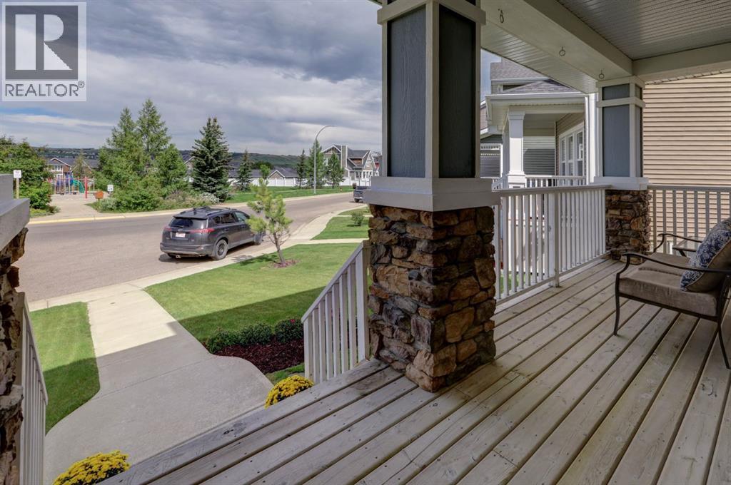 Photo 25 of 46 River Heights Boulevard, Cochrane AB