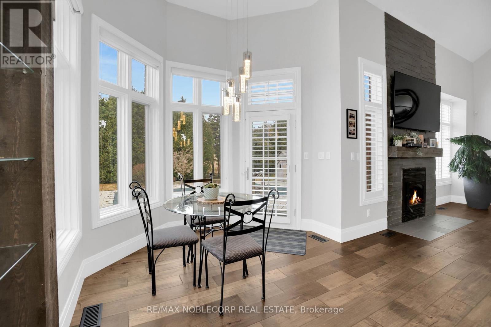 Photo 11 of 17088 Horseshoe Hill Road, Caledon ON