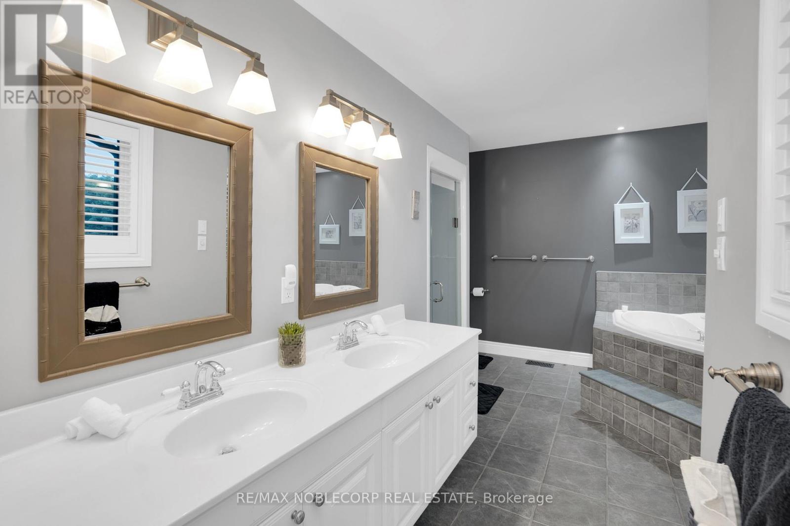 Photo 16 of 17088 Horseshoe Hill Road, Caledon ON