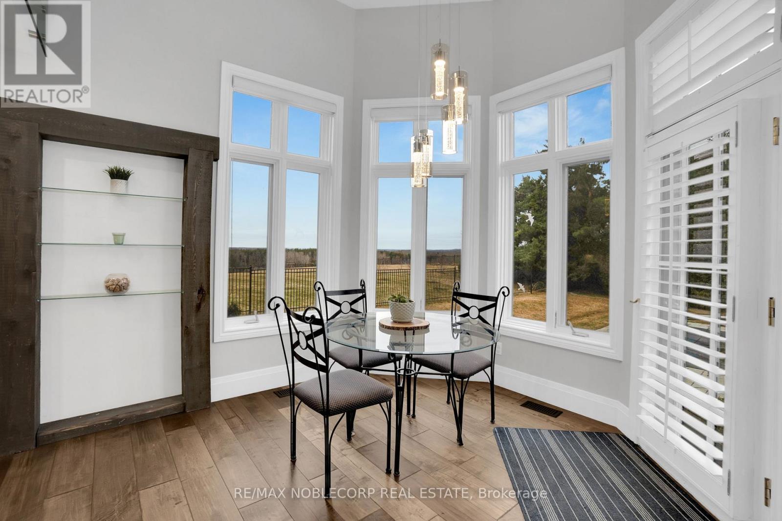 Photo 8 of 17088 Horseshoe Hill Road, Caledon ON