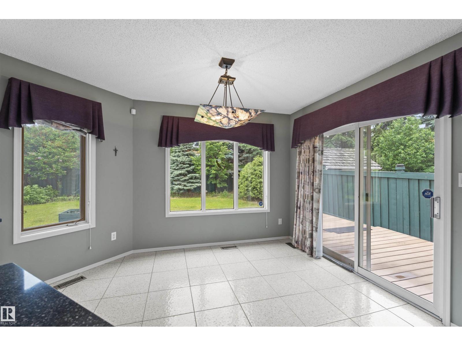 Photo 14 of 1095 Falconer Rd Nw, Edmonton AB