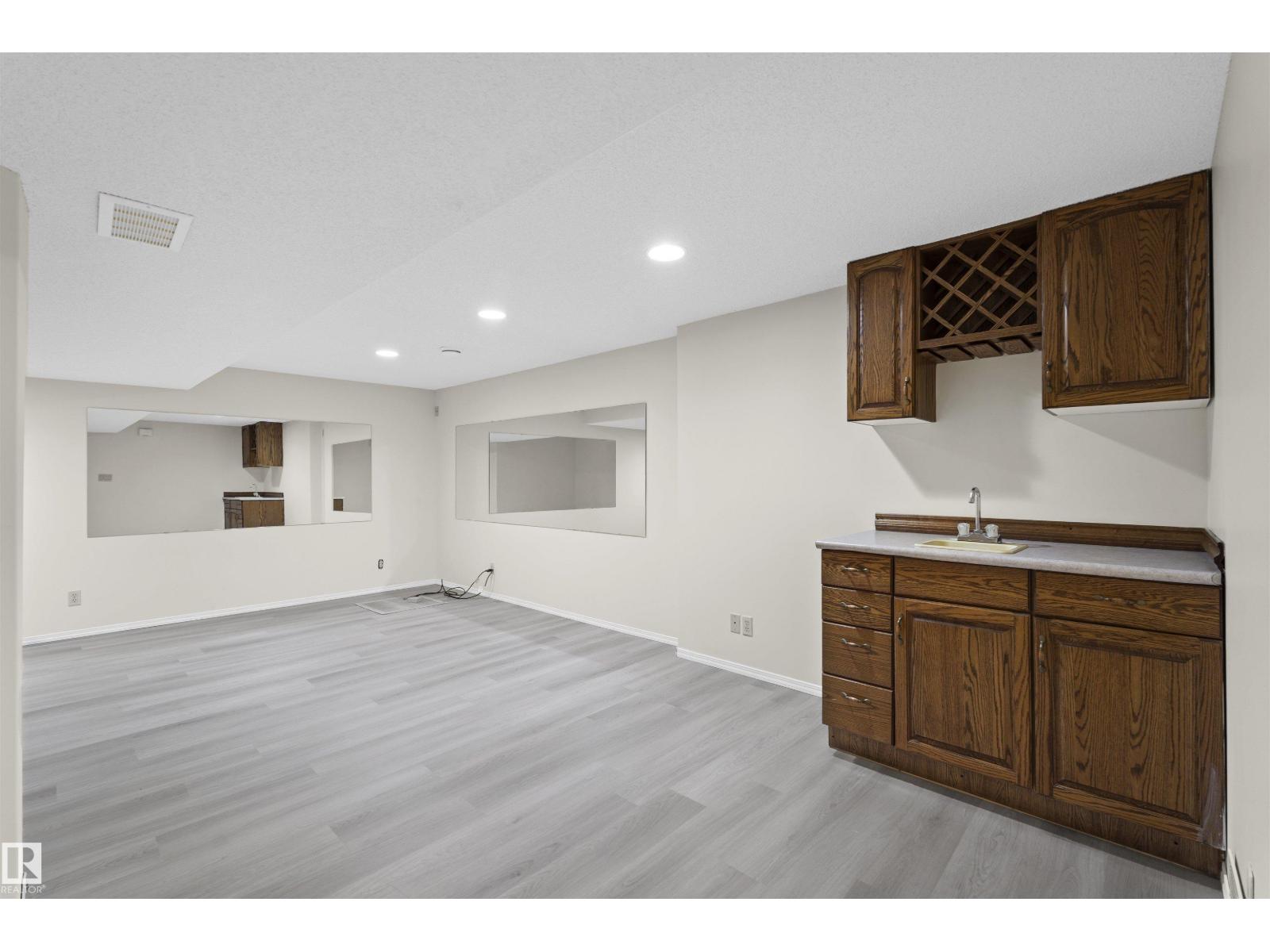 Photo 30 of 1095 Falconer Rd Nw, Edmonton AB