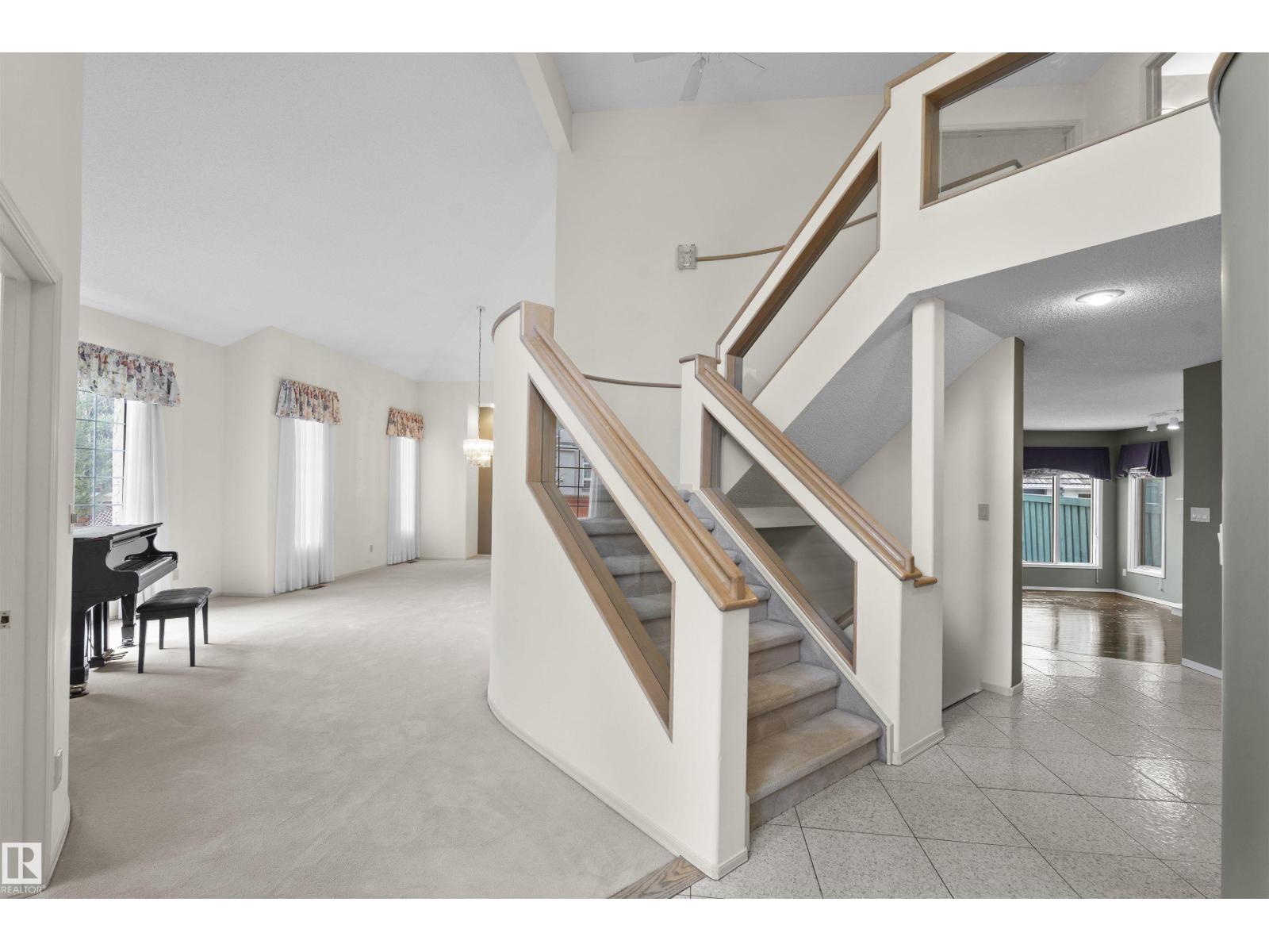 Photo 5 of 1095 Falconer Rd Nw, Edmonton AB