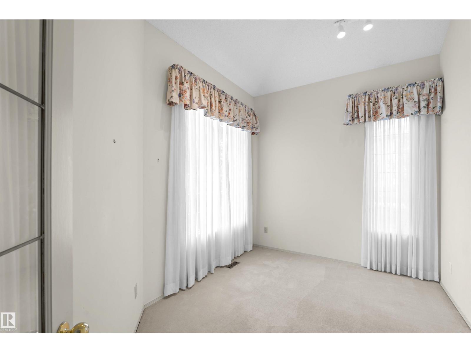 Photo 6 of 1095 Falconer Rd Nw, Edmonton AB