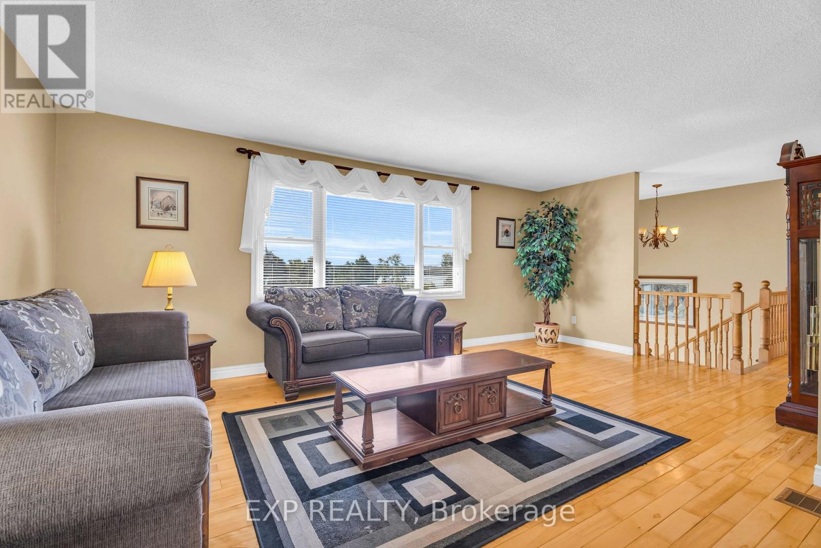 Photo 13 of 356 Gifford Drive, Selwyn ON