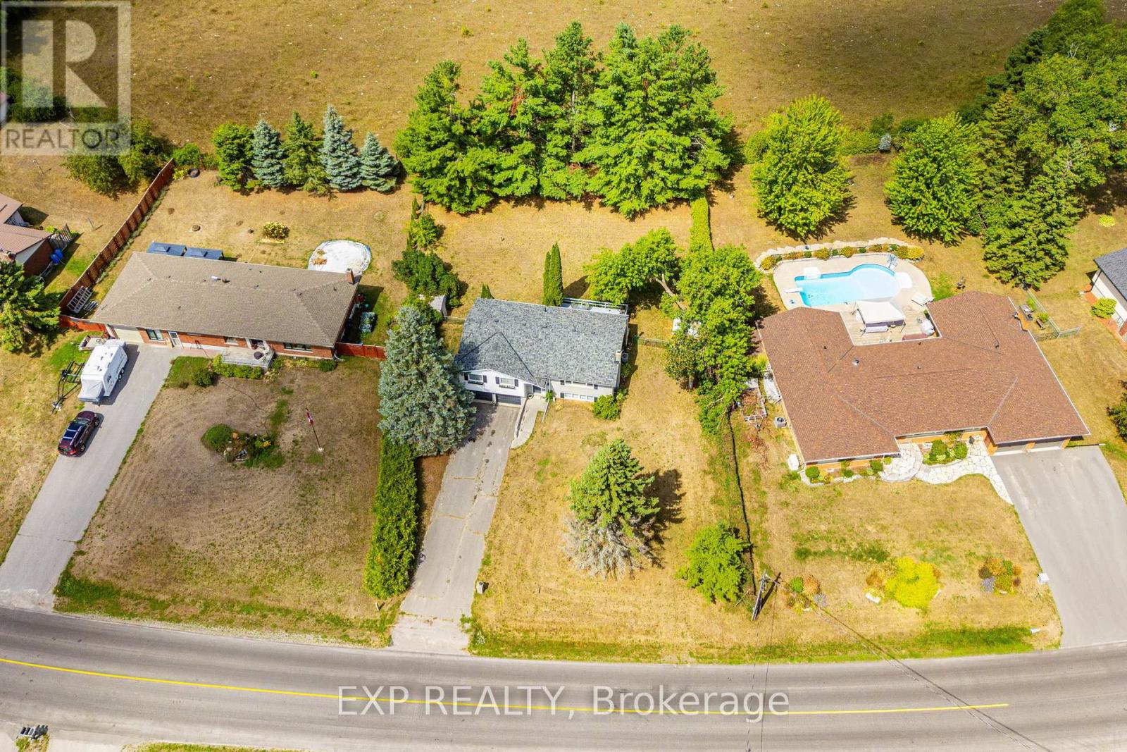 Photo 3 of 356 Gifford Drive, Selwyn ON