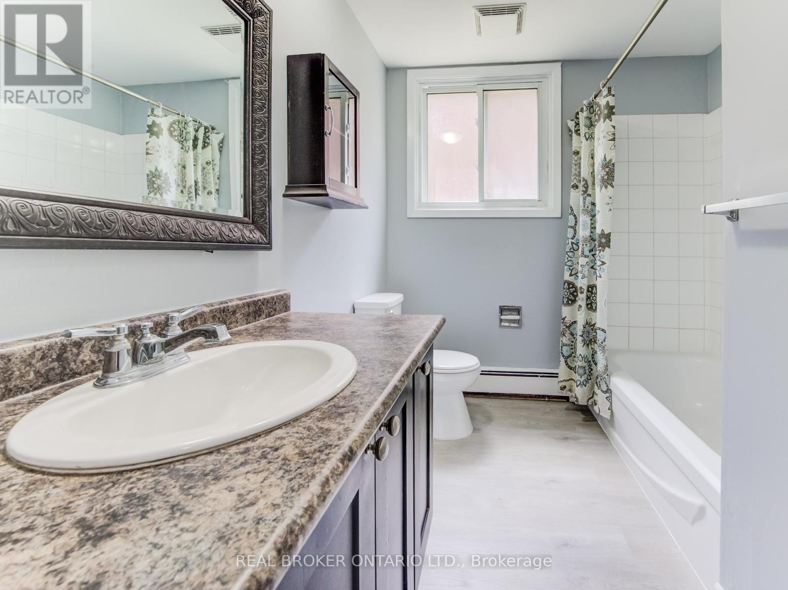 Photo 14 of 1 318 Erb Street, Waterloo ON