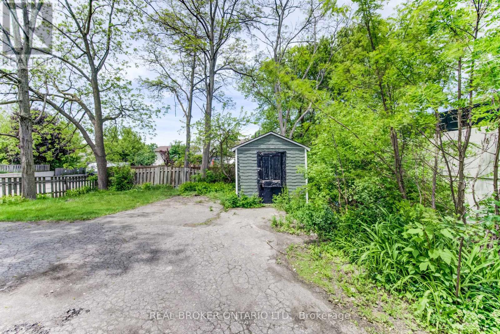 Photo 18 of 1 318 Erb Street, Waterloo ON