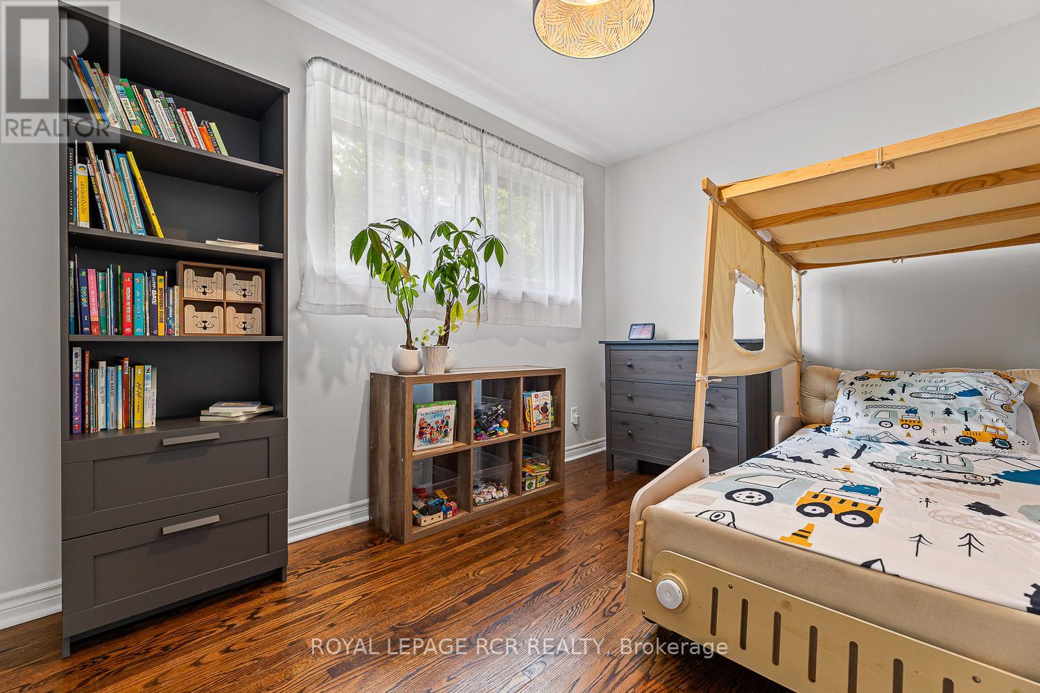 Photo 22 of 7 Annapearl Court, Toronto ON