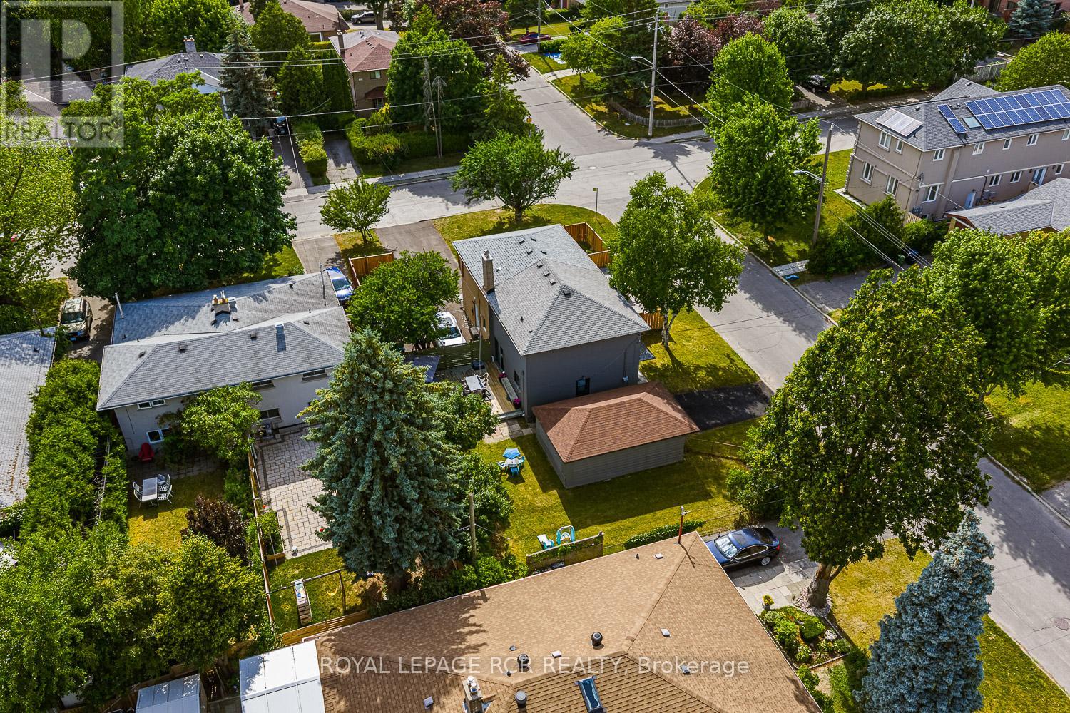 Photo 41 of 7 Annapearl Court, Toronto ON