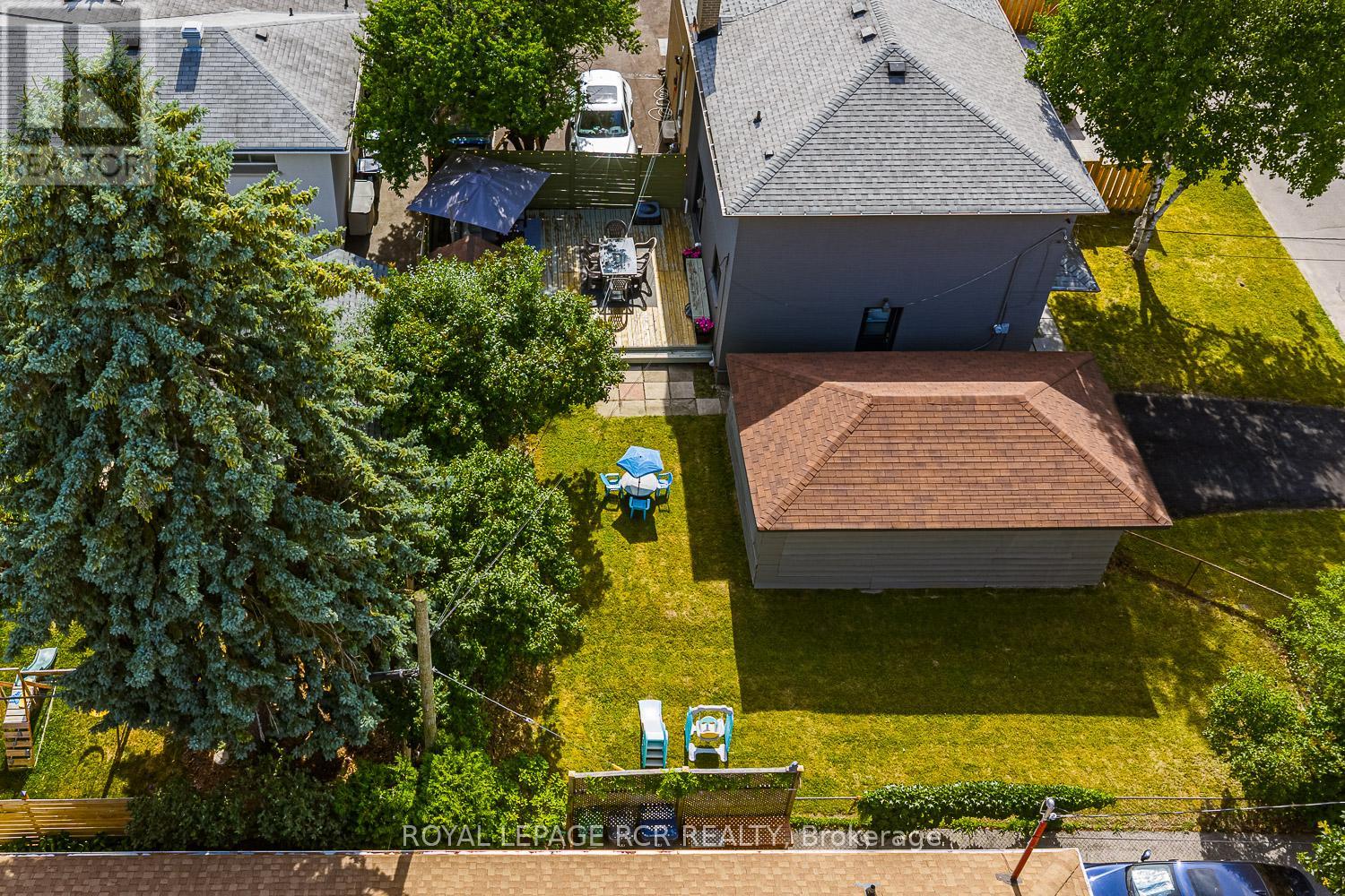 Photo 40 of 7 Annapearl Court, Toronto ON