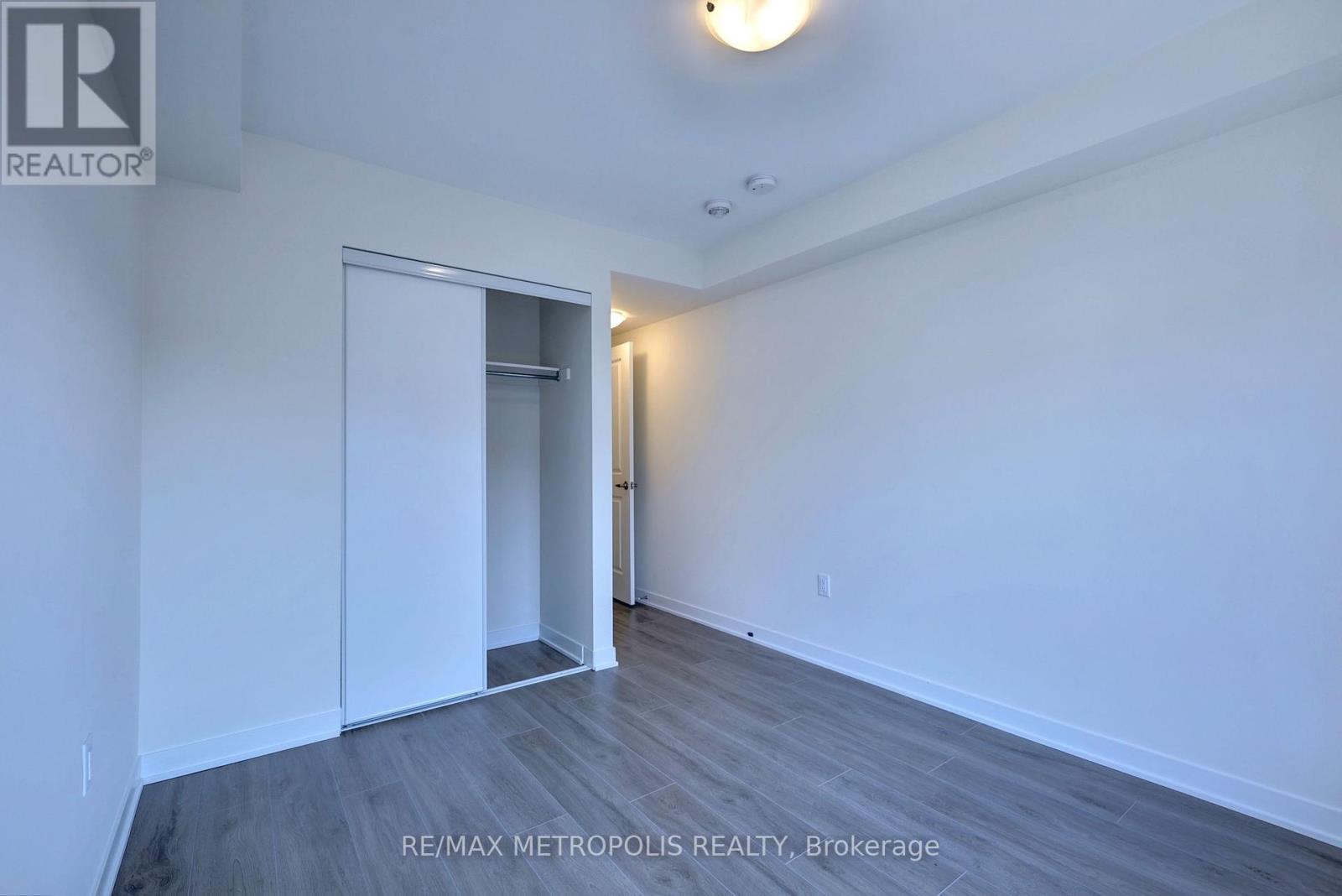 Photo 30 of 1012 1695 Dersan Street, Pickering ON