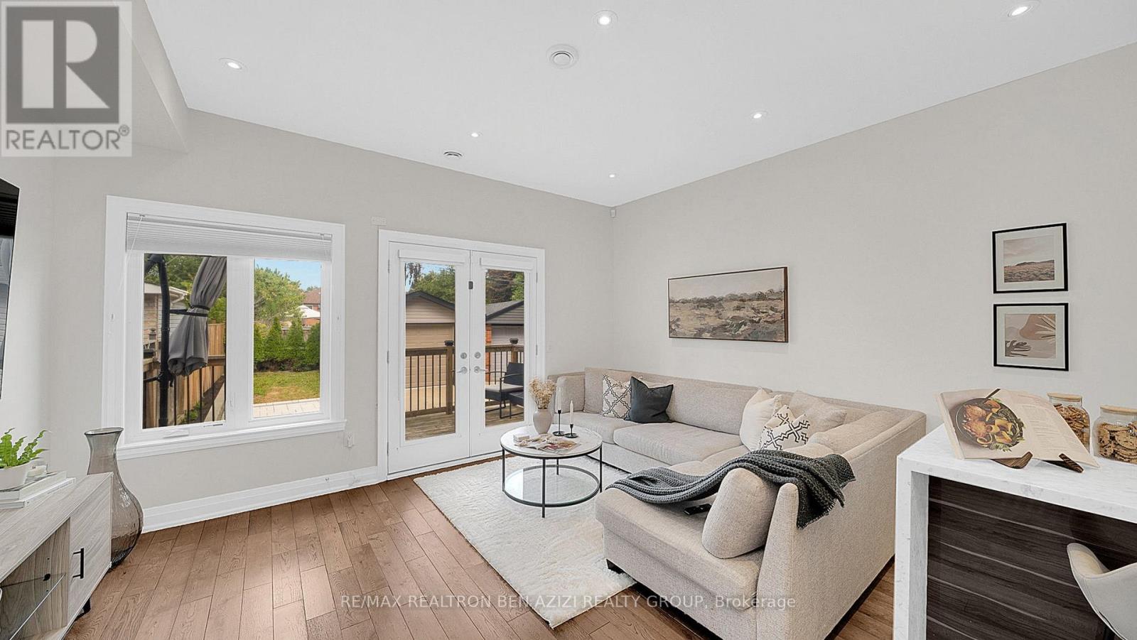 Photo 7 of 1070 Briar Hill Avenue, Toronto ON