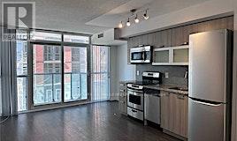 Photo 4 of 622 E 36 Lisgar Street, Toronto ON