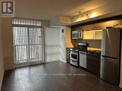 Photo 13 of 622 E 36 Lisgar Street, Toronto ON