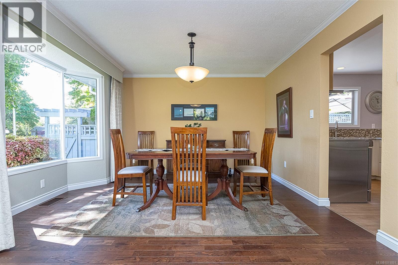 Photo 10 of 2295 Greenlands Rd, Saanich BC
