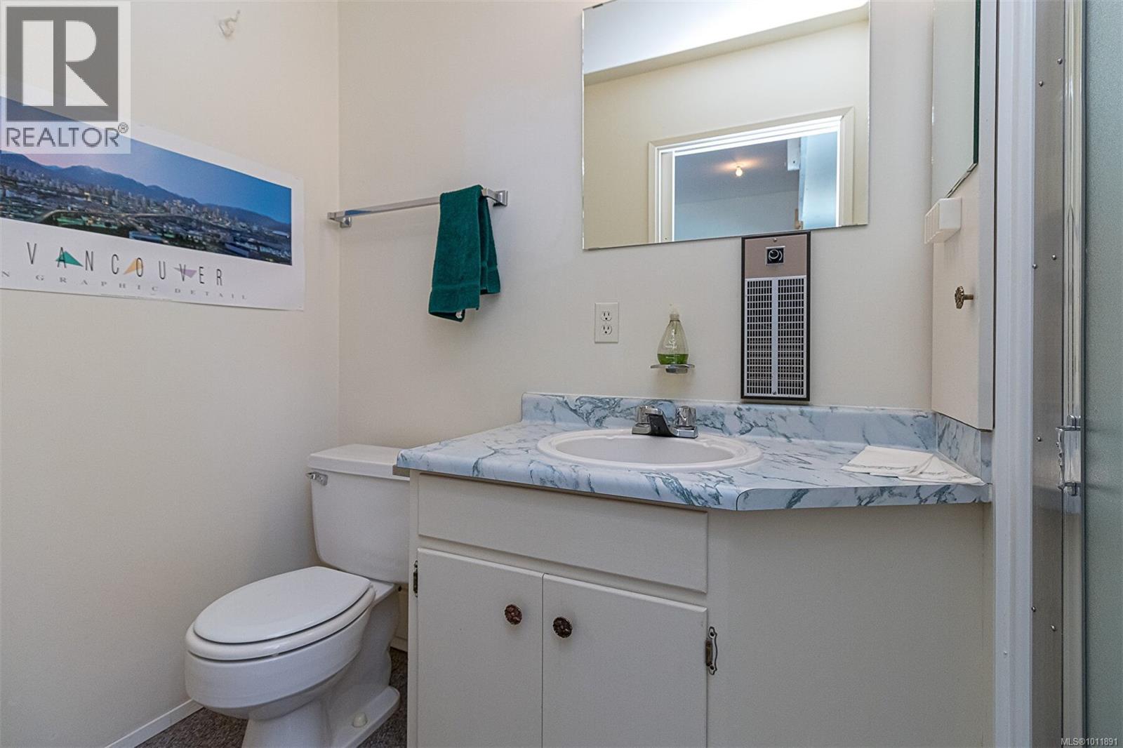 Photo 26 of 2295 Greenlands Rd, Saanich BC