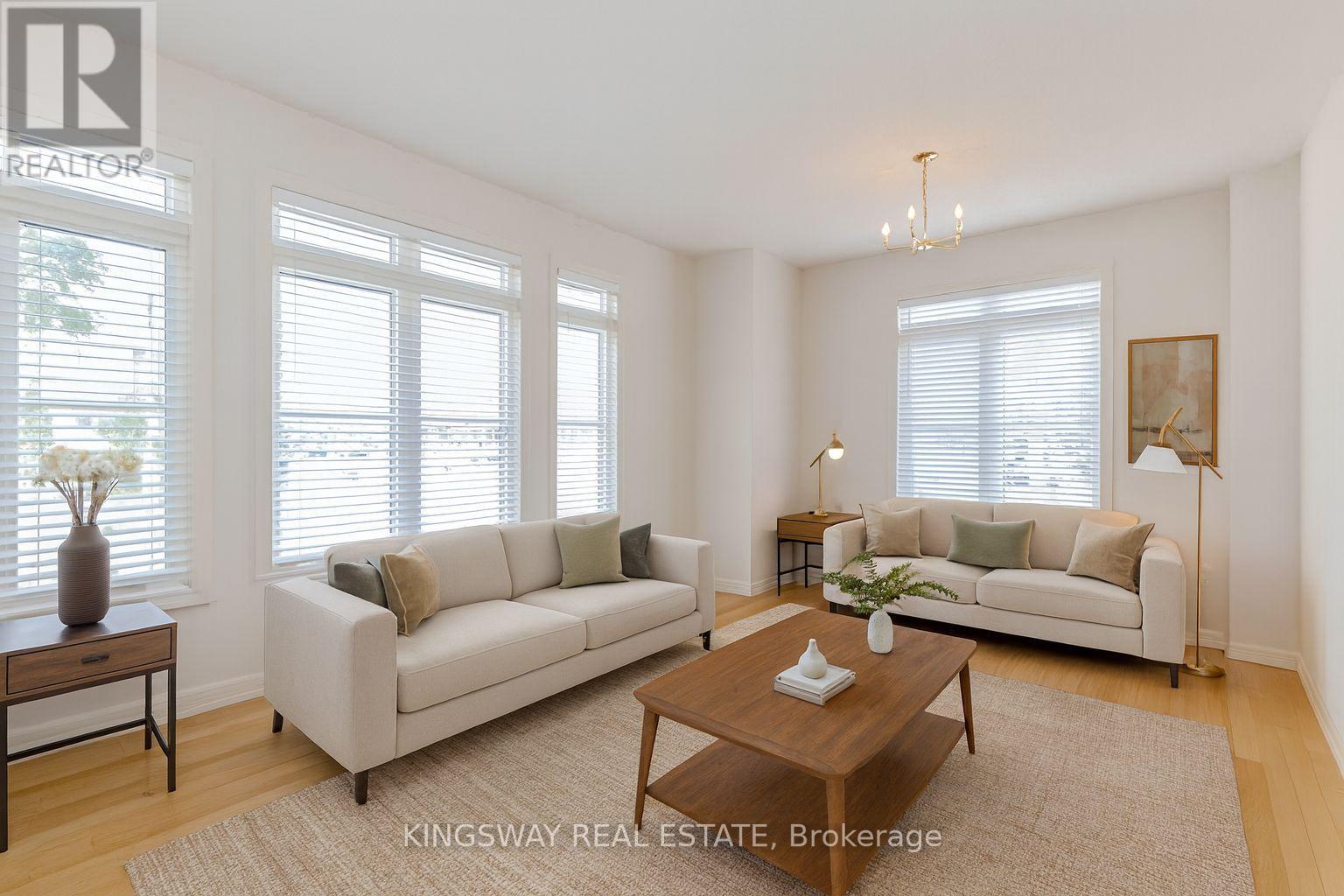 Photo 15 of 197 Ken Laushway Avenue, Whitchurchstouffville ON