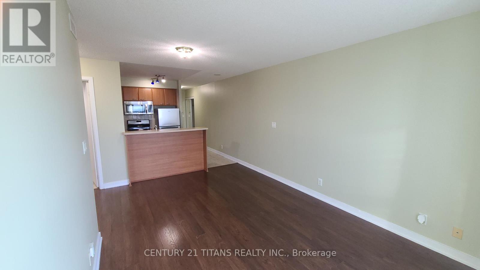 Photo 9 of 2015 36 Lee Centre Drive E, Toronto ON