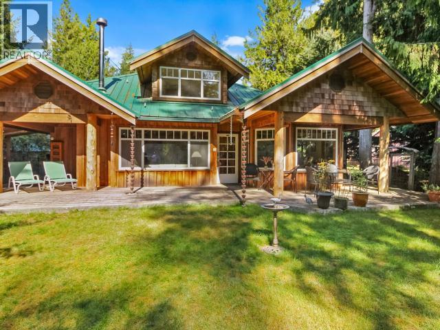 2777 CEDAR WAY, Savary Island