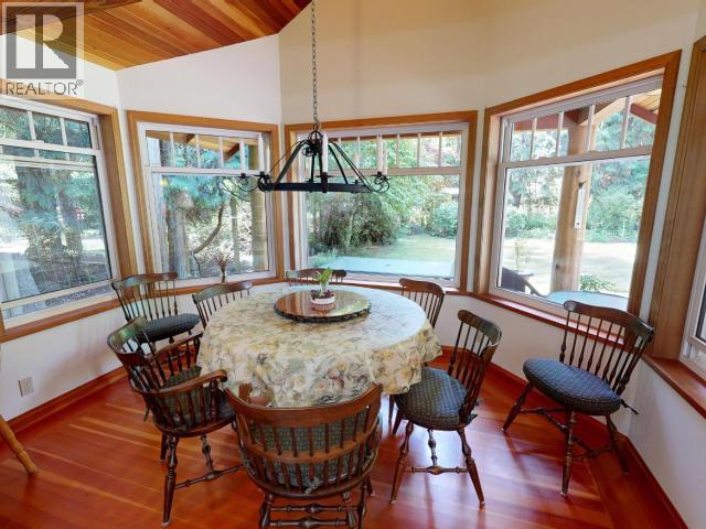 2777 CEDAR WAY, Savary Island