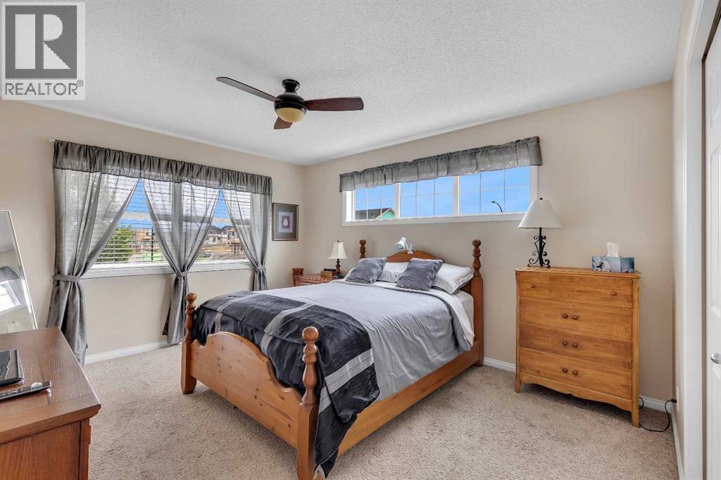 Photo 13 of 100 Clydesdale Way, Cochrane AB