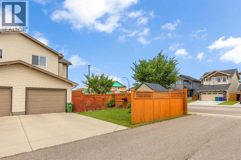 Photo 22 of 100 Clydesdale Way, Cochrane AB