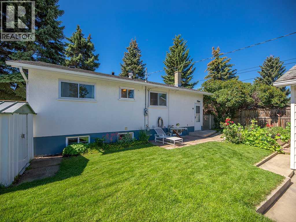 Single Family House Bungalow for Sale in  Windermere Road SW Wildwood Calgary 